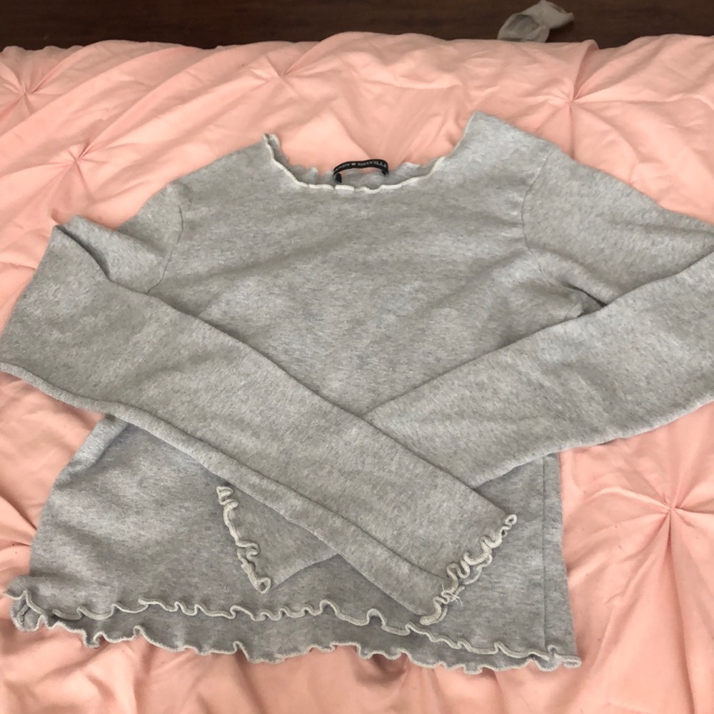 Gray long sleeve brandy shirt